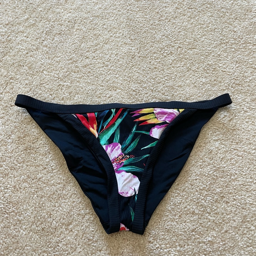Hurley patterned bikini bottom
